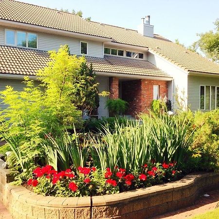 Mcdougall Lane Bed & Breakfast Drumheller Ngoại thất bức ảnh
