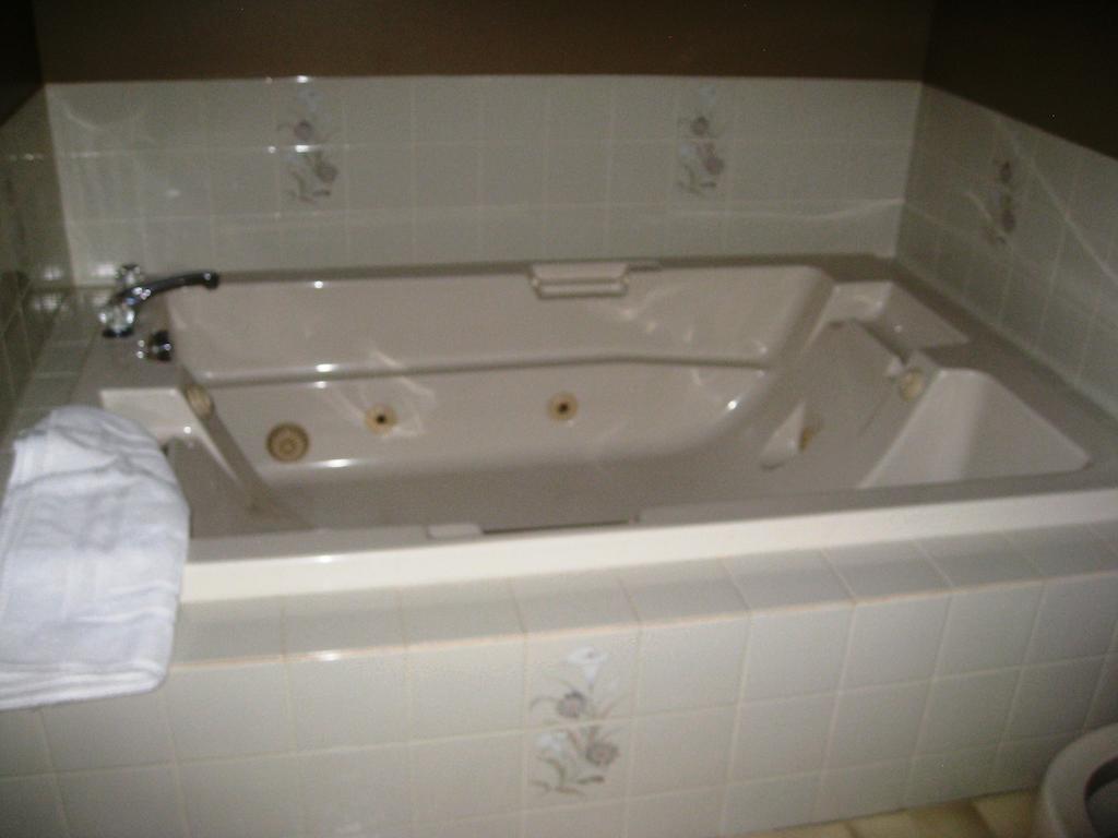 Mcdougall Lane Bed & Breakfast Drumheller Phòng bức ảnh