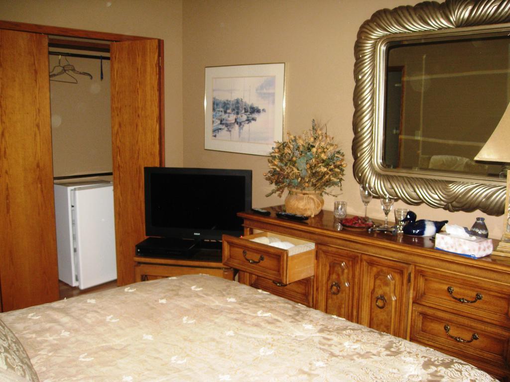 Mcdougall Lane Bed & Breakfast Drumheller Ngoại thất bức ảnh