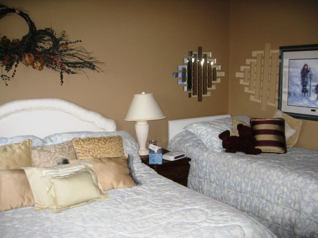 Mcdougall Lane Bed & Breakfast Drumheller Phòng bức ảnh