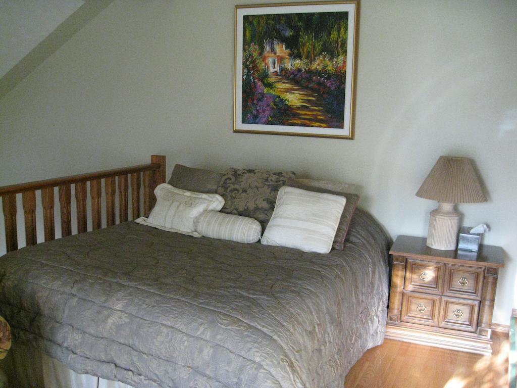 Mcdougall Lane Bed & Breakfast Drumheller Ngoại thất bức ảnh